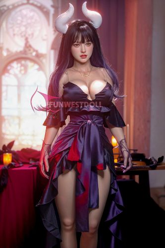 Picture of Kate / 160 cm  / E cup / Silicone sexdoll