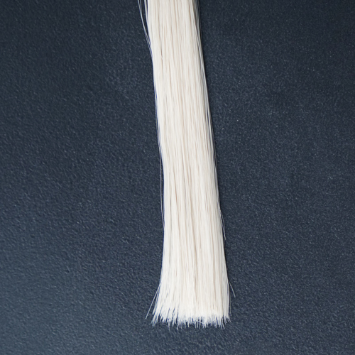 Bílé