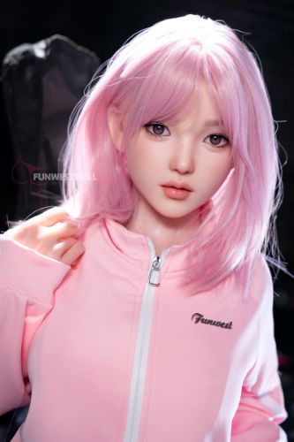 Bild von Nika / 152 cm  / D Körbchen / Silikon Sexpuppe - EU Lager